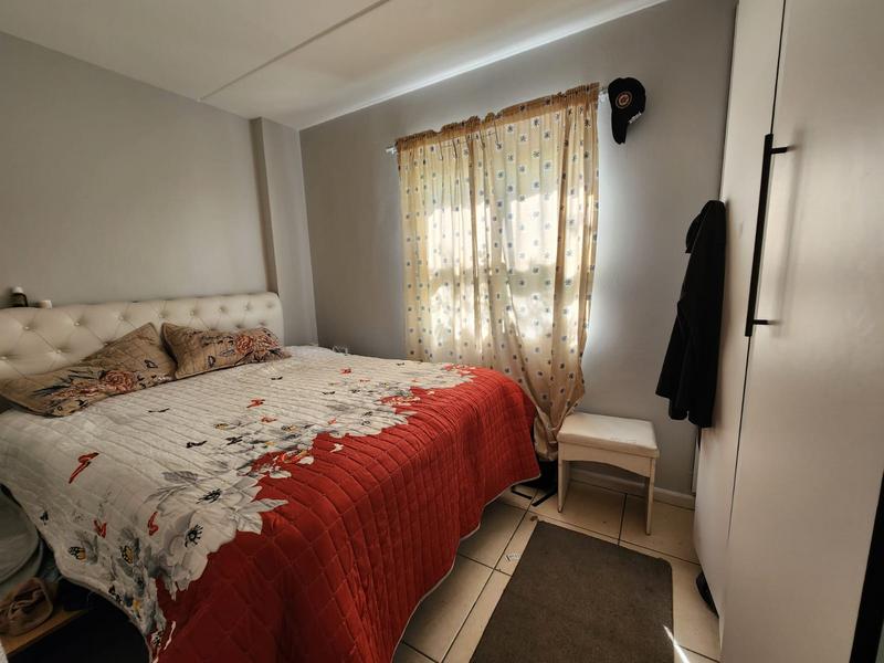 1 Bedroom Property for Sale in Kensington Western Cape